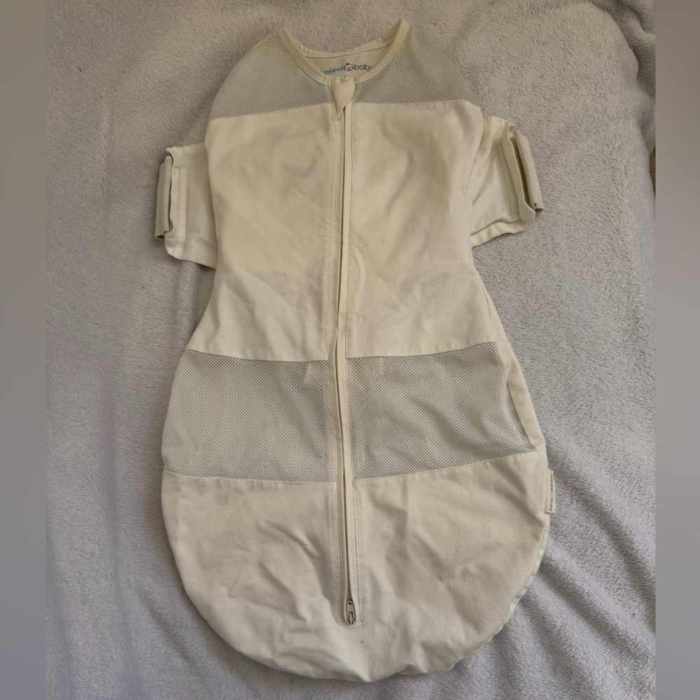 Ivory Snoo Sack (Medium 12-18 lbs)